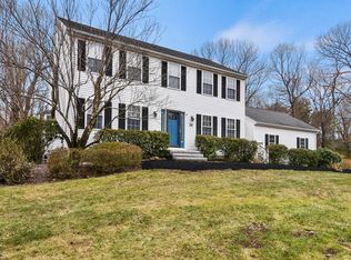 14 Brooke Haven Dr, Rutland, MA 01543