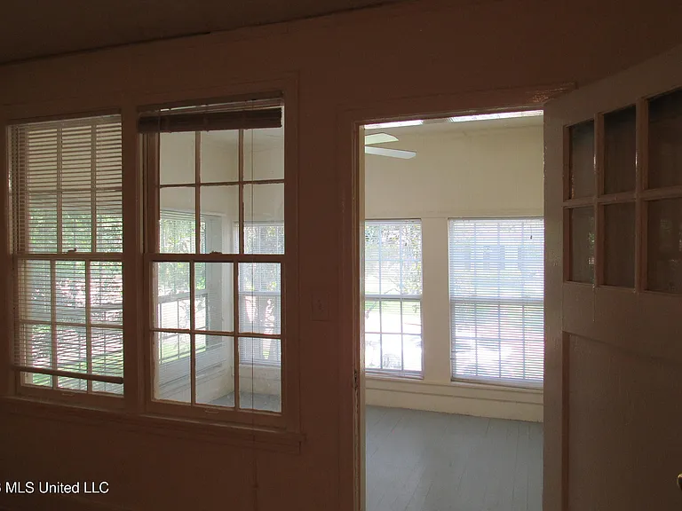1055 Carlisle St #D — Photo 9