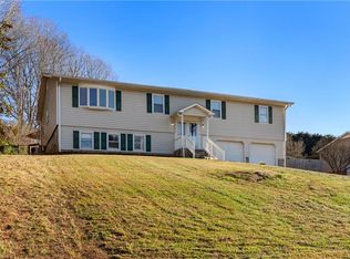 113 Elinor Ct, King, NC 27021