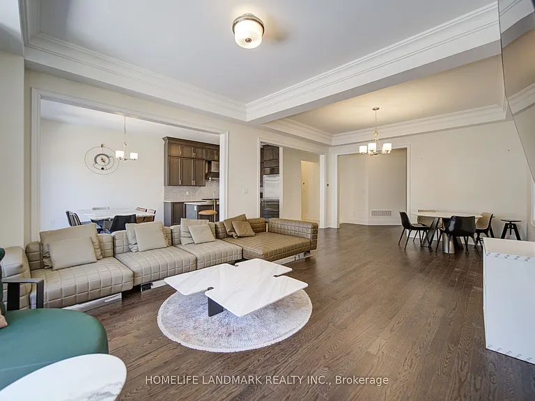 35 Red Giant St #MAIN 2ND FLOOR — Photo 13