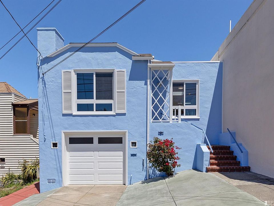1st image of 27 Stoneybrook Ave