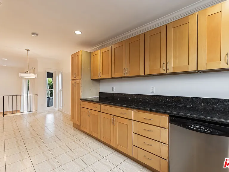 1226 Franklin St #4 — Photo 19