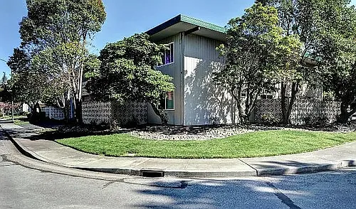 527 Walker Dr Photo 1