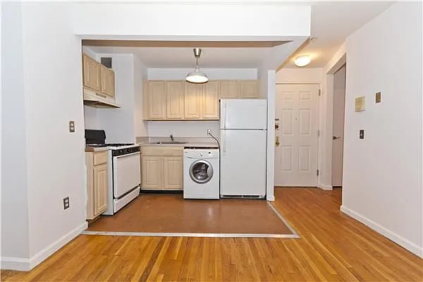 Rented by Evans Real Estate | media 12