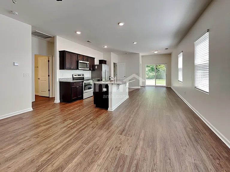 132 Orion Way — Photo 5