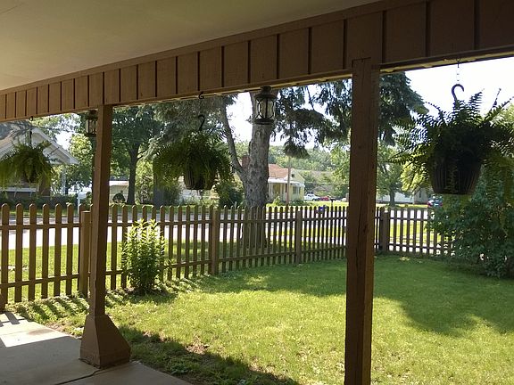 Front looking toward street