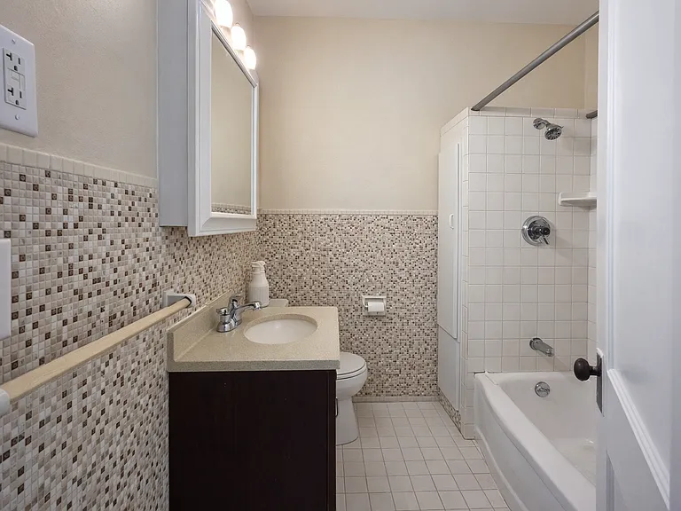 20 Lincoln St #22.5 — Photo 17