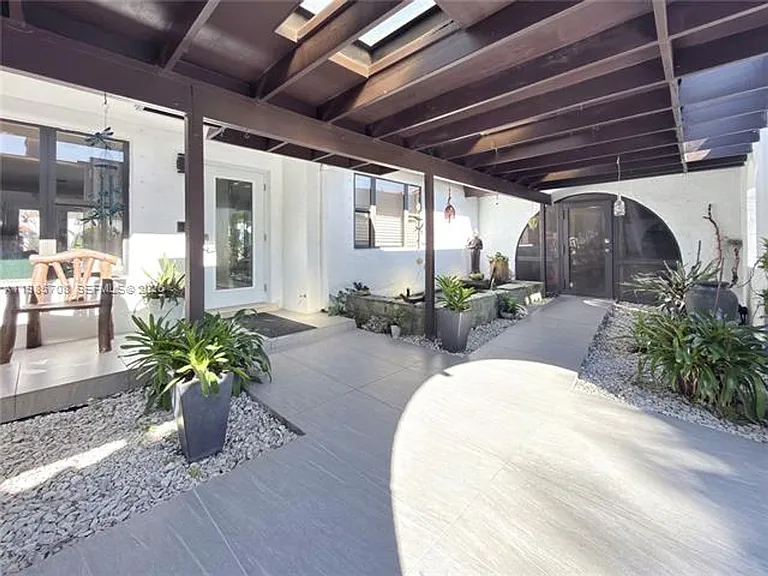 7925 SW 124th St — Photo 11