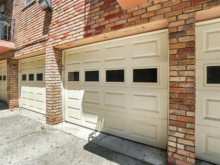 2270 Madison Rd #1B — Photo 47