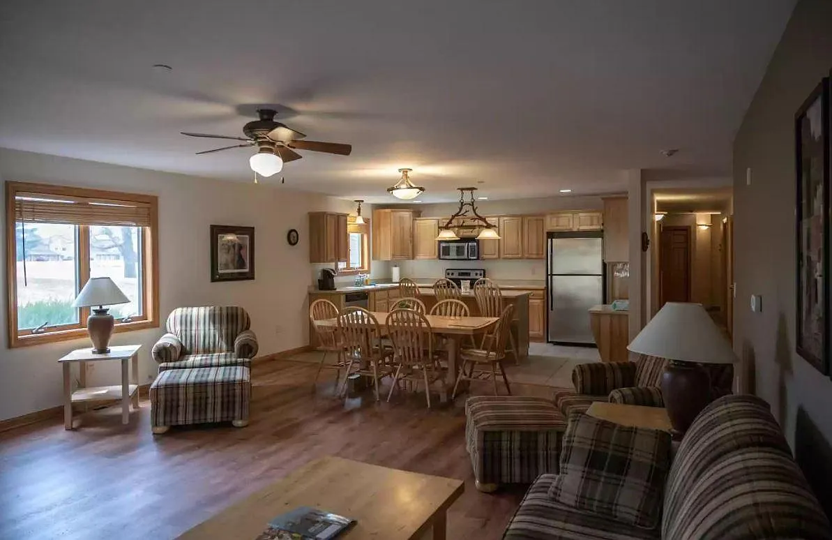 3 bed, 1789 sqft, $1,800 — Photo 4