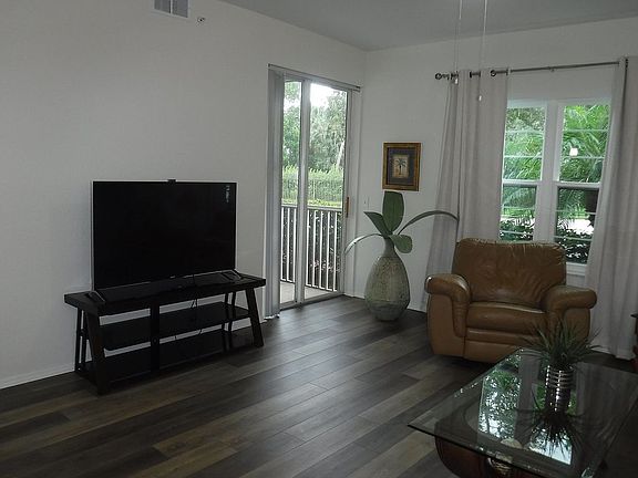 3rd image of 9015 Colby Dr APT 2002