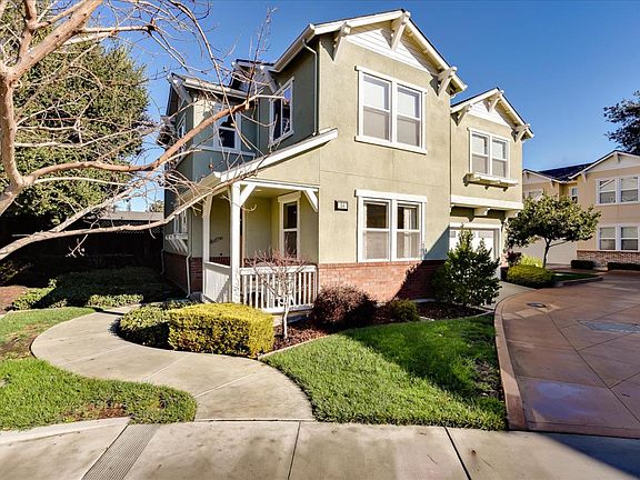 2nd image of 24 Maravilla Ct
