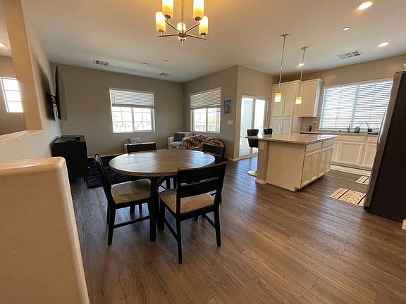 3rd image of 8591 Insignia Ave Unit 106
