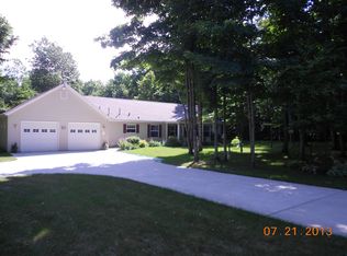 16463 Sugar Ridge Ln, Carp Lake, MI 49718