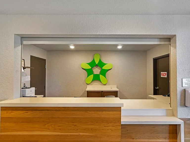 Lobby and Guest Check-in