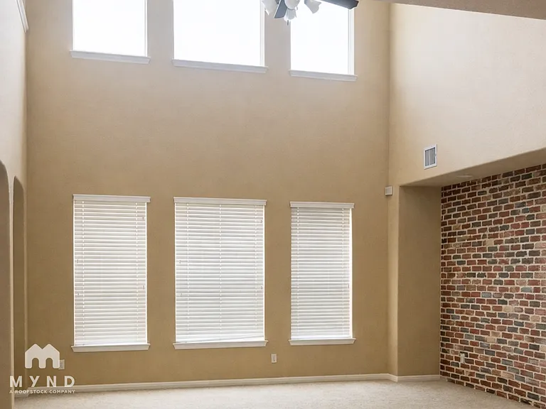2110 Reston Cv — Photo 6