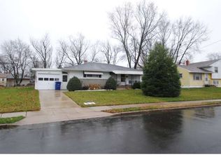 14 Laurie Way, Burlington, NJ 08016