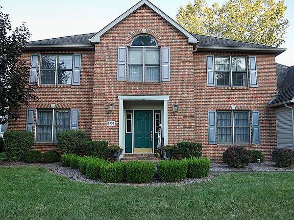 2nd image of 1387 Misty Glen Dr