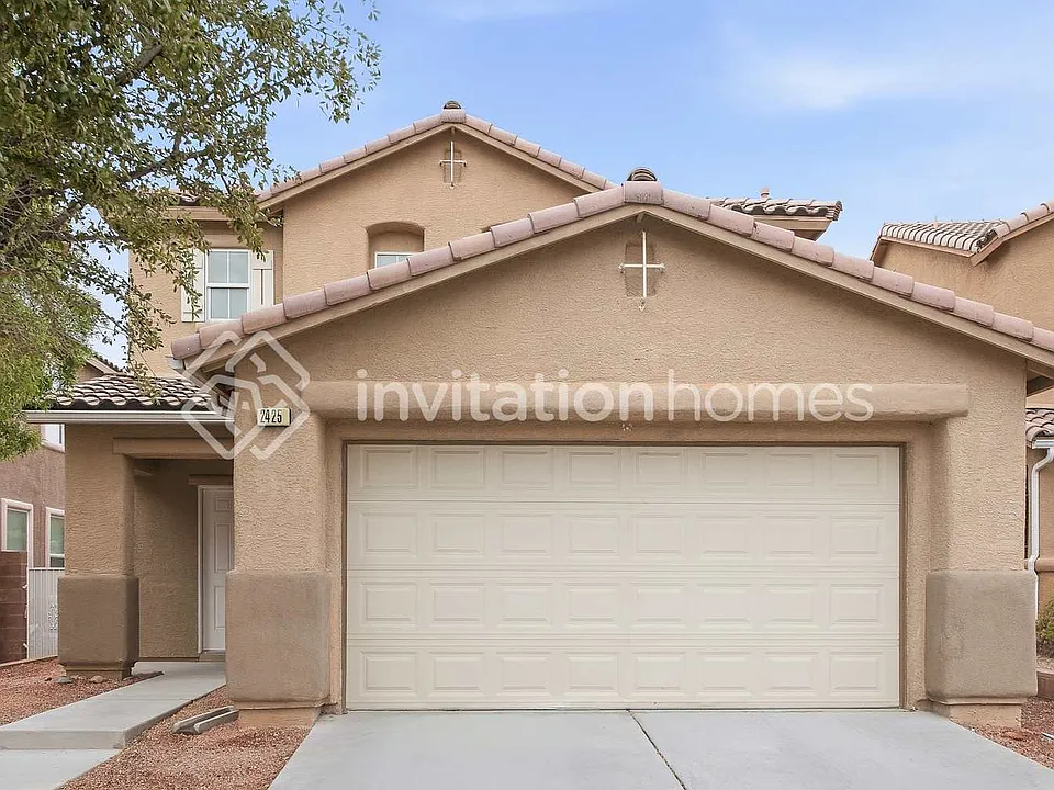2425 Courlan Dr