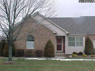 39284 Chestnut Ridge Rd, Elyria, OH 44035