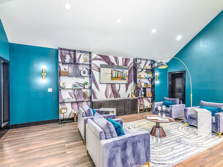 Ronan Apartment Homes — Photo 10