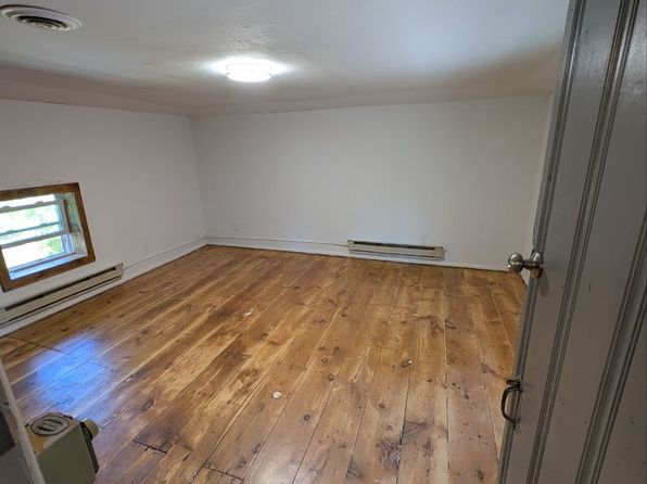 11917 W Main St
