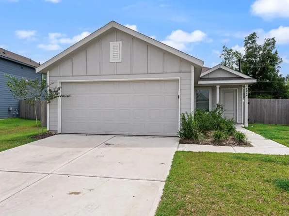 252 Houston Ave, Angleton, TX 77515