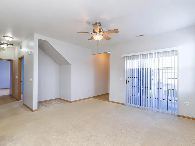 2305 Aurora Dr #1 — Photo 5