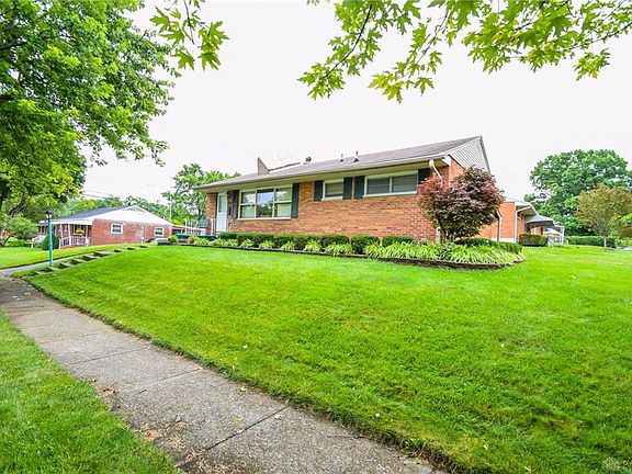 4th image of 506 Douglas Dr