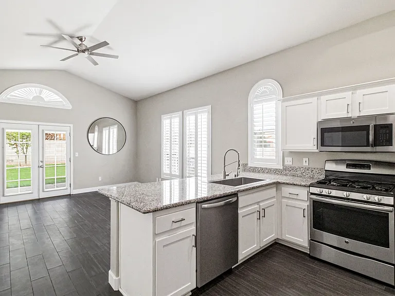 9523 Observer St — Photo 1