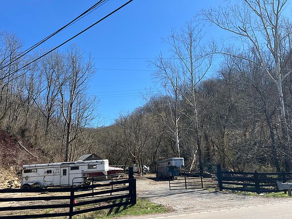 5th image of 1450 Ford Rd