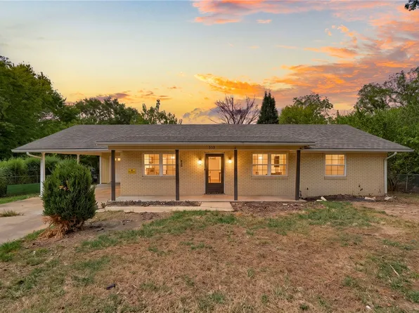 559 Venters Dr, Cave Springs, AR 72718
