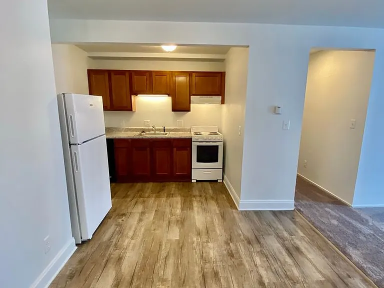 504 Saint Johns St — Photo 20
