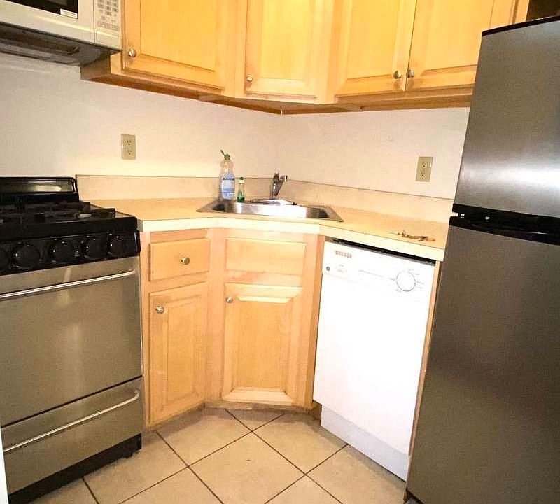 1st image of 318 W 105th St #A1