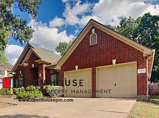 2305 Dixie Woods Dr, Pearland, TX 77581