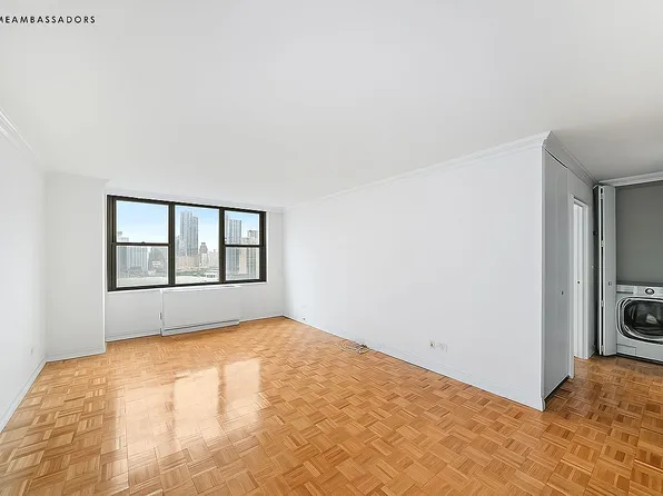 301 E 79th St APT 17G, New York, NY 10075