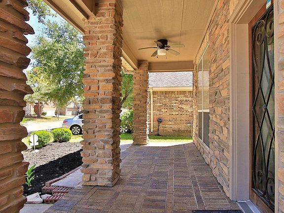 5th image of 1919 Lenora Ct