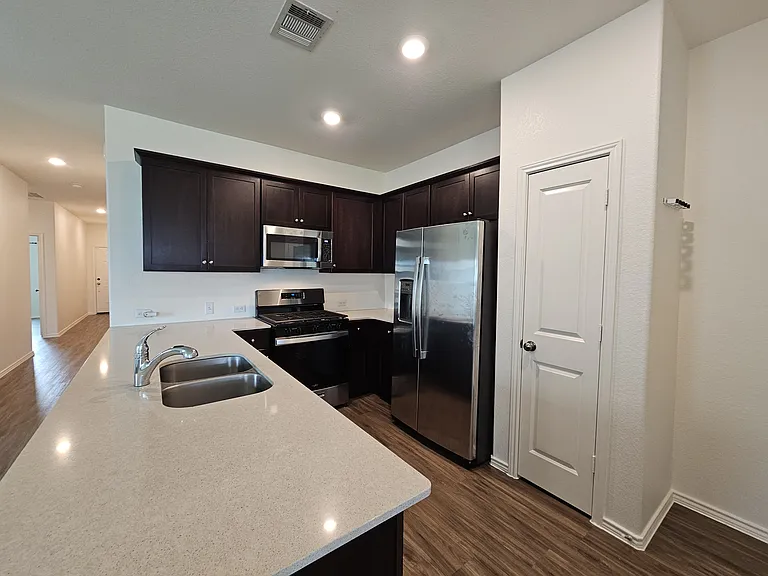 228 Gabriels Bluff Dr — Photo 20