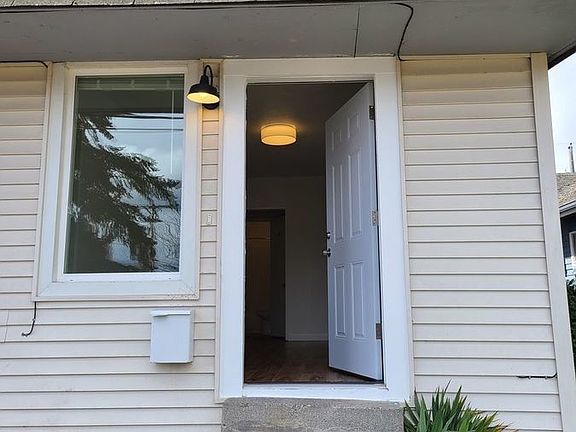 2nd image of 3022 S Washington St #3022