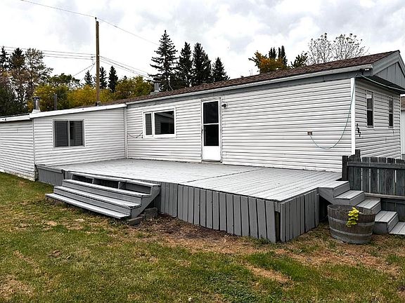 3rd image of 207 E Percy St