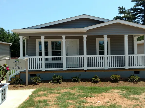 50 Meadowview Ln, Newnan, GA 30263