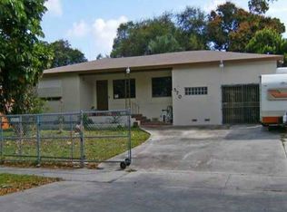 570 NE 131st St, North Miami, FL 33161