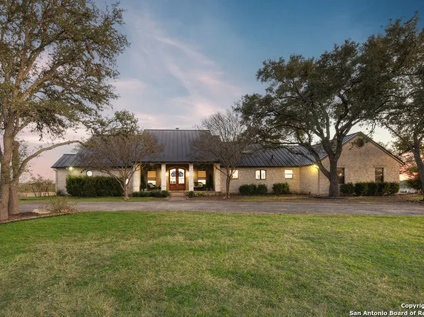 7740 Rocking Horse Ln, Boerne, TX 78015