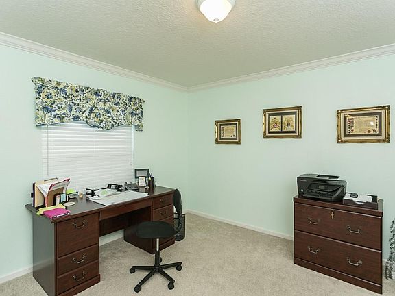 5th image of 108 Bradford Lake Cir