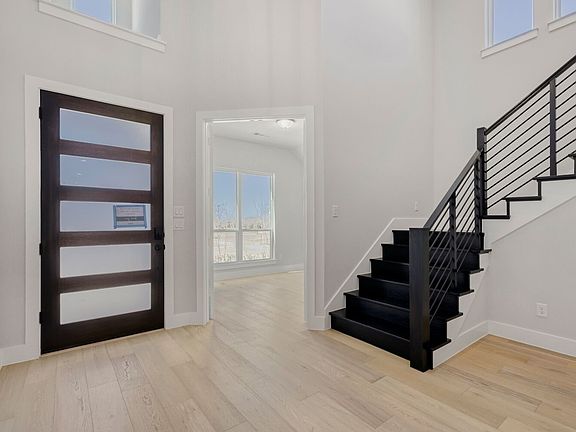 2nd image of 2100 Marion Ct