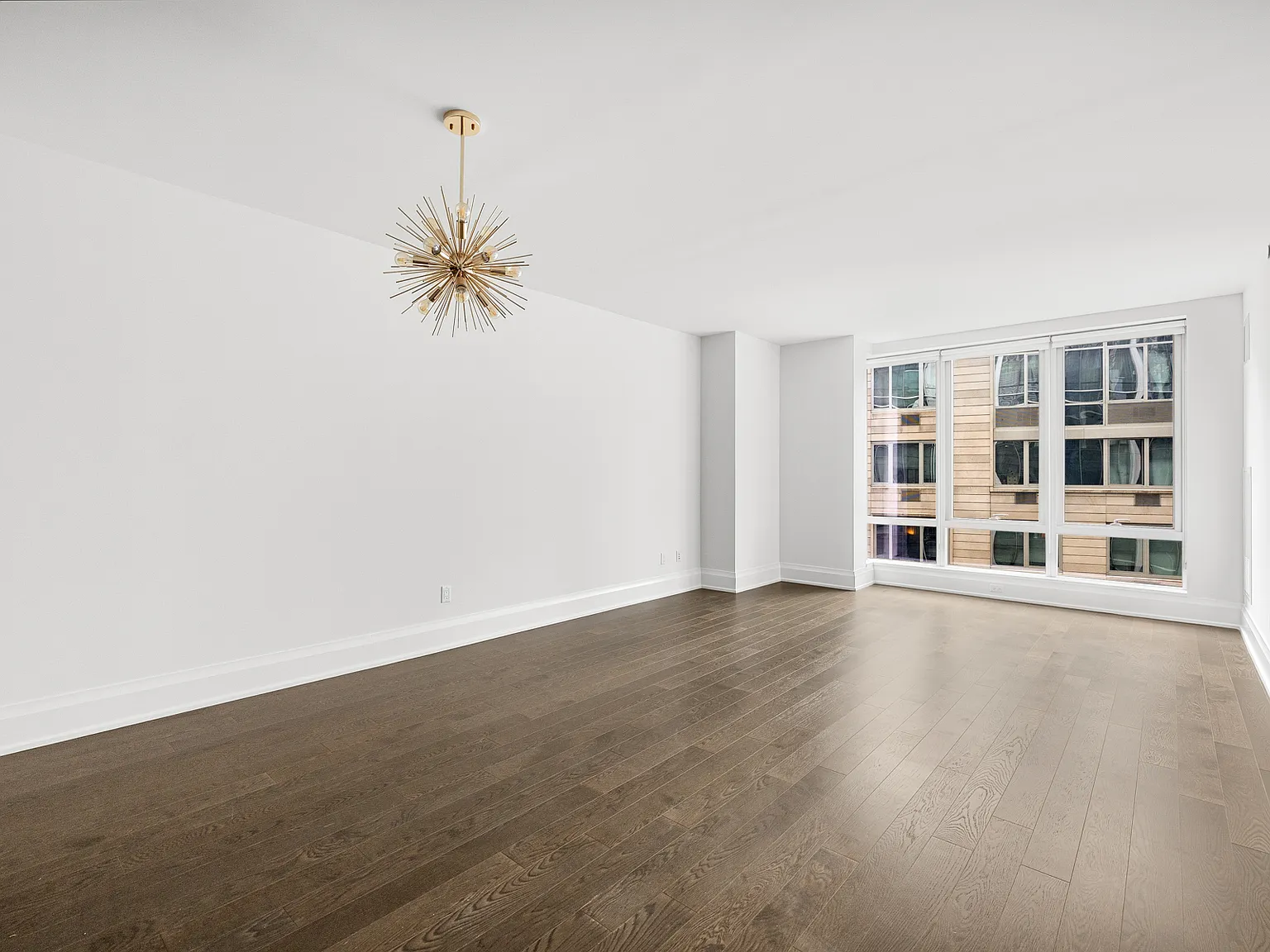 50 Riverside Boulevard — Photo 2