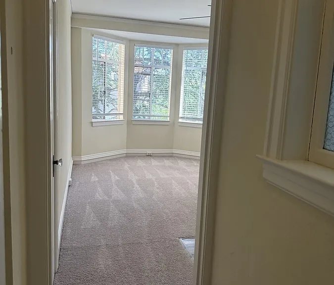 345 Forest Ave #303 — Photo 3