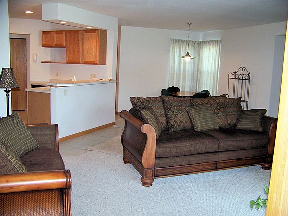 3rd image of 241 S Linden Ct