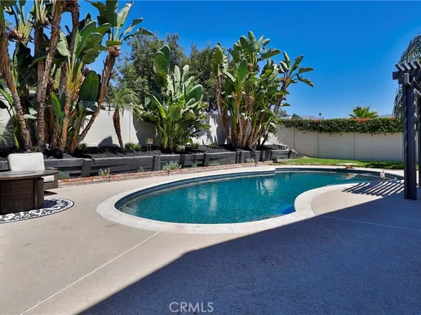 28488 Eucalyptus Ave, Highland, CA 92346