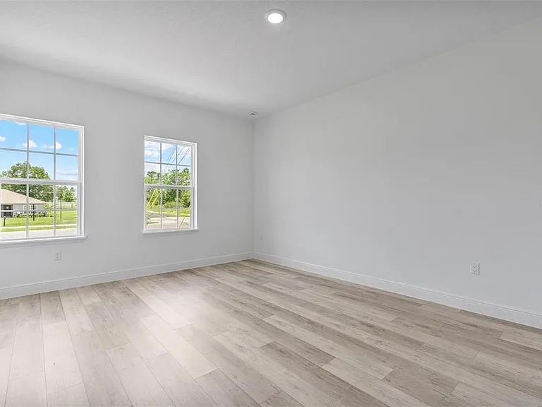 324 Marion Oaks Trl — Photo 15